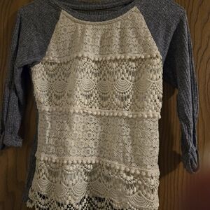 Girls Arizona Brand 3/4 Sleeve gray and cream lace size 14 top